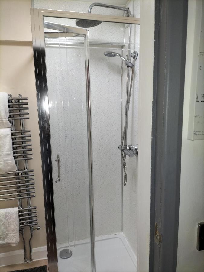 The New Accommodation Free Complementary Breakfast Tibshelf Exterior photo