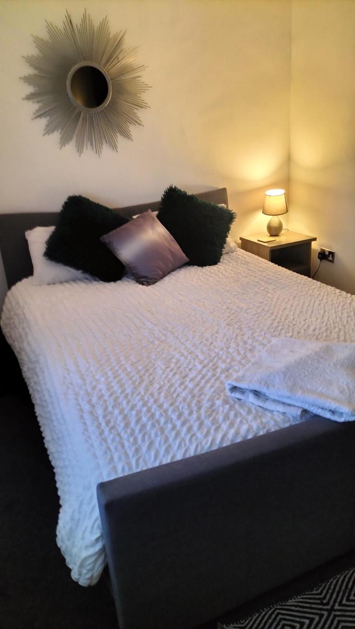 The New Accommodation Free Complementary Breakfast Tibshelf Room photo